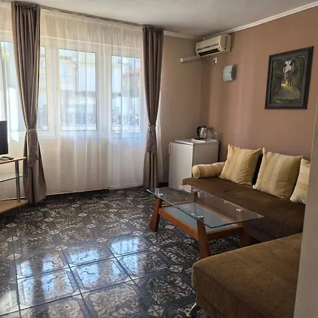 Family Alfa Ξενοδοχείο 3*
